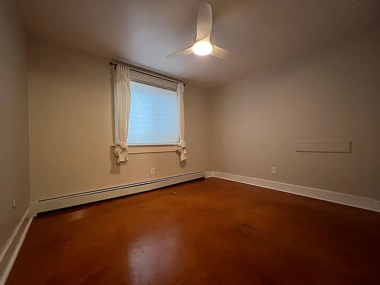 625 Pearl St #1 — Photo 11