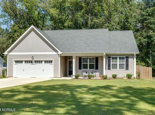 263 Double Eagle Rd, Burgaw, NC 28425