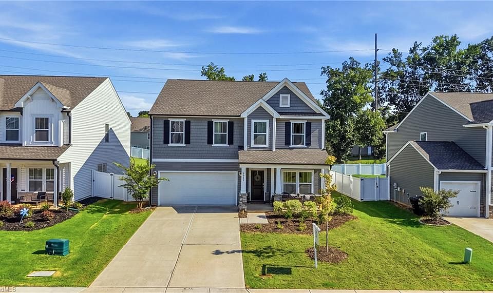 1st image of 2404 Dukes Hollow Ct