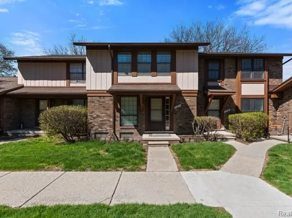24874 Chalk Farm Rd W #62, Warren, MI 48091