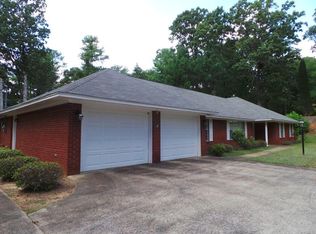 1507 Hickory Ln, Columbus, MS 39705