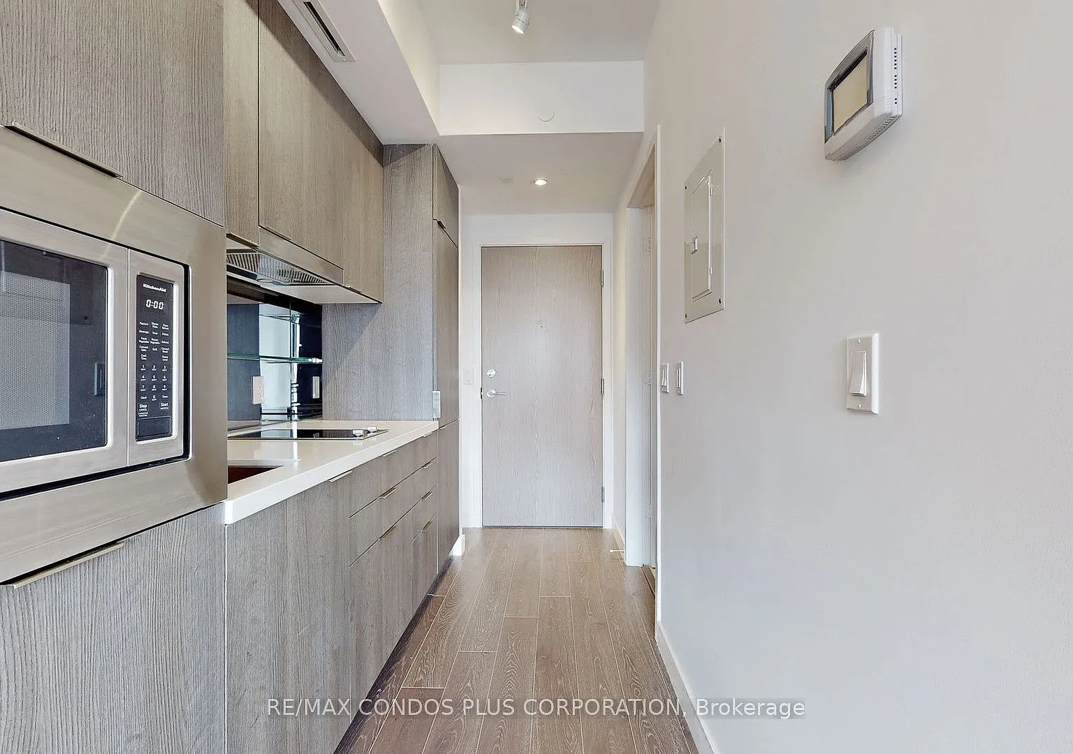 Smart House Condo — Photo 3