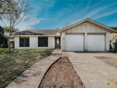 216 Londonderry Dr, Victoria, TX, 77901