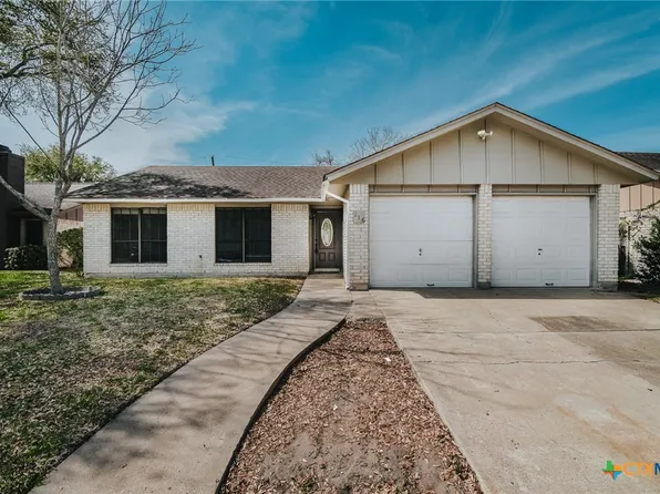 216 Londonderry Dr, Victoria, TX 77901