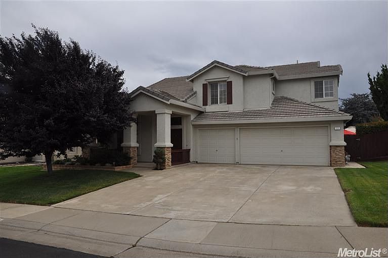 1st image of 117 Clearwater Ct