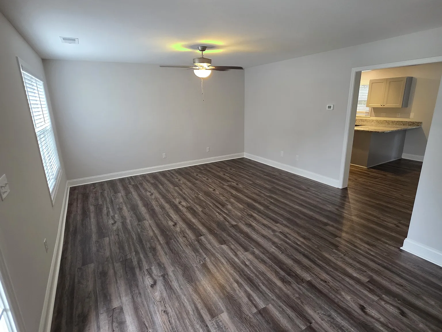3 bed, 1242 sqft, $1,545 — Photo 2