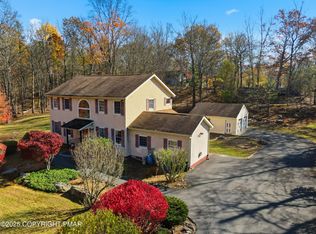 1222 Rural Ct, Stroudsburg, PA 18360