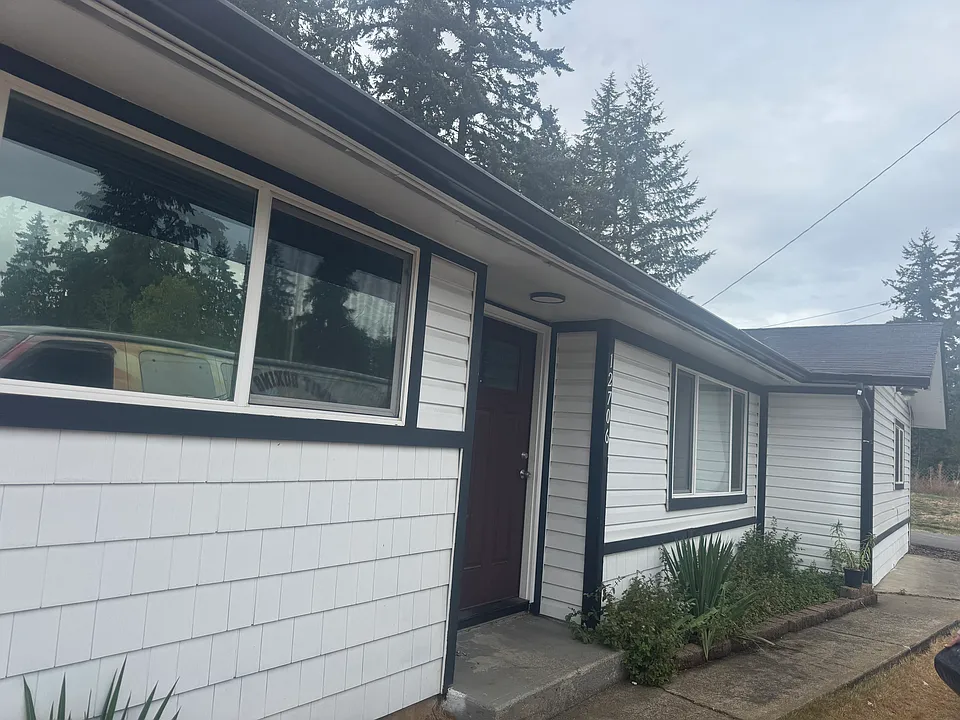 12706 94th Ave E