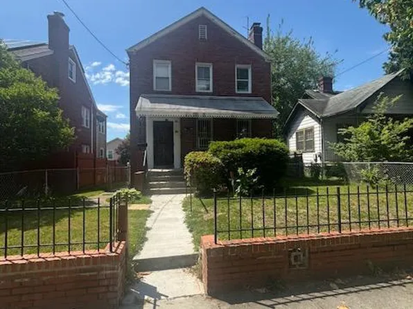 26 Milmarson Pl NW, Washington, DC 20011