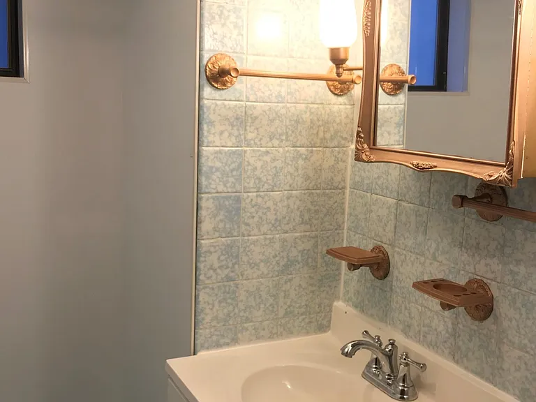 35 Mount Vernon St #2 — Photo 7
