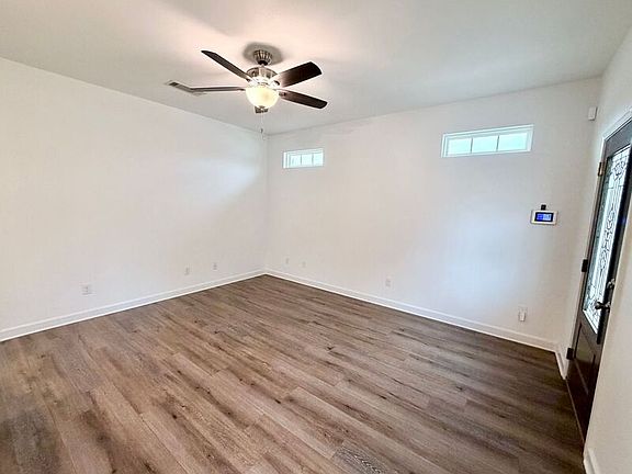2nd image of 500 N D St