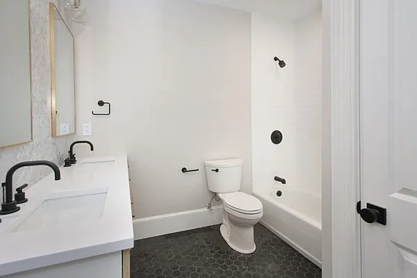 13 Lanark Rd #2 — Photo 9