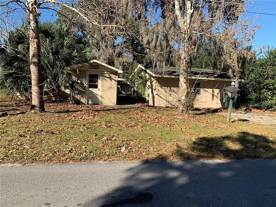 2nd image of 827 NE 9th St