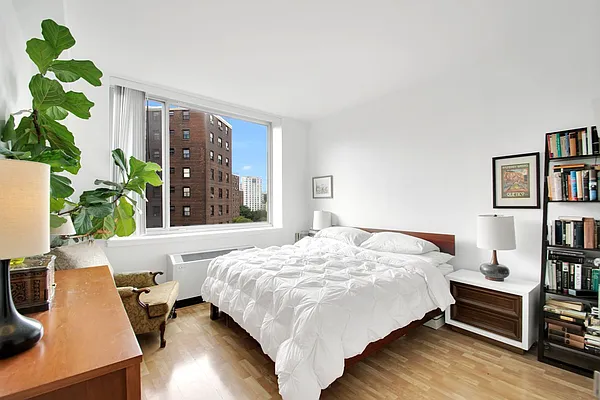 Sold by Compass | media 5