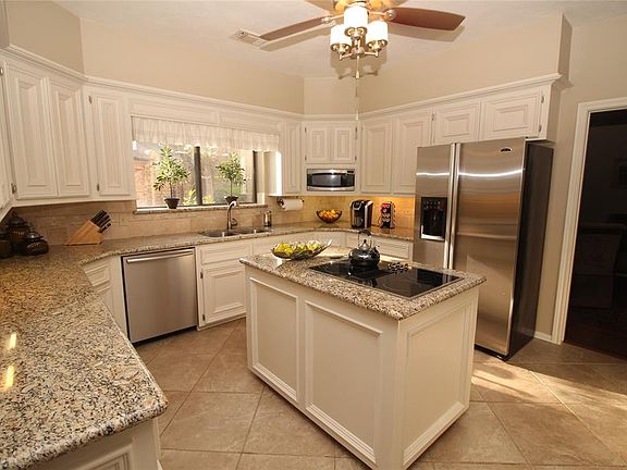 2nd image of 2206 Meadow Gardens Dr