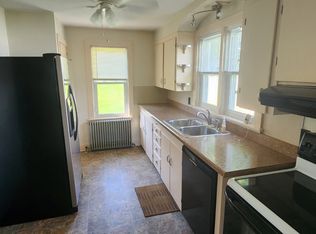 1617 E Chocolate Ave, Hershey, PA 17033