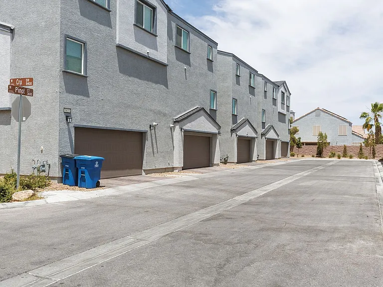 3629 Pinot Ct — Photo 33