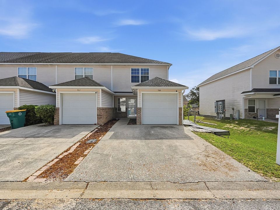 1st image of 965 Scenic Oak Ln