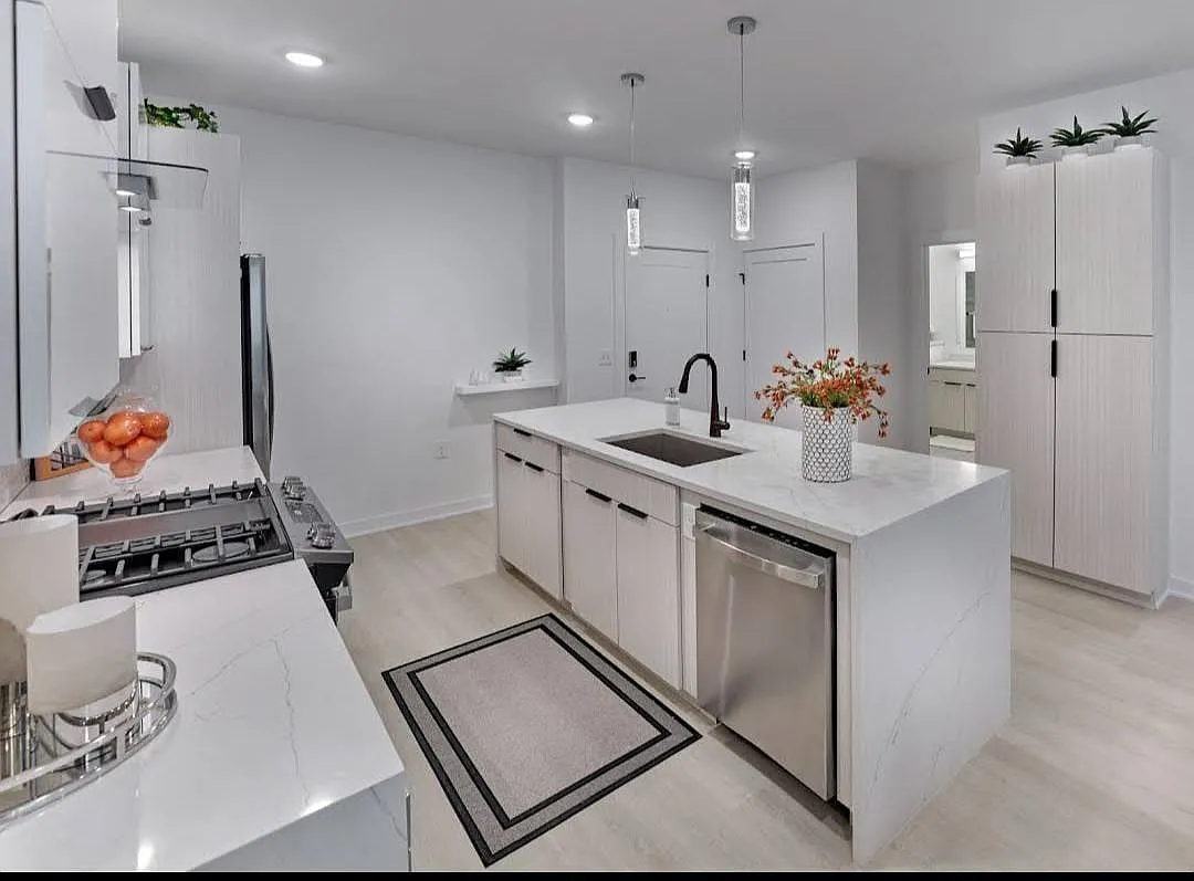 2 bed, $6,000 — Photo 3