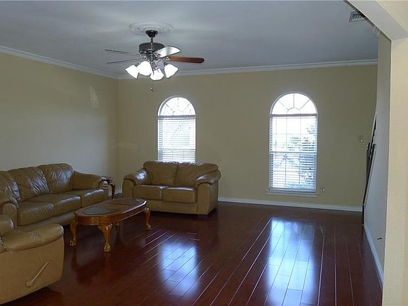 4th image of 2511 Doyle Dr