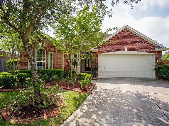 3rd image of 2911 Fountain Brook Ct