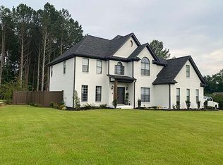 20 Middleton Trce, Newnan, GA 30265