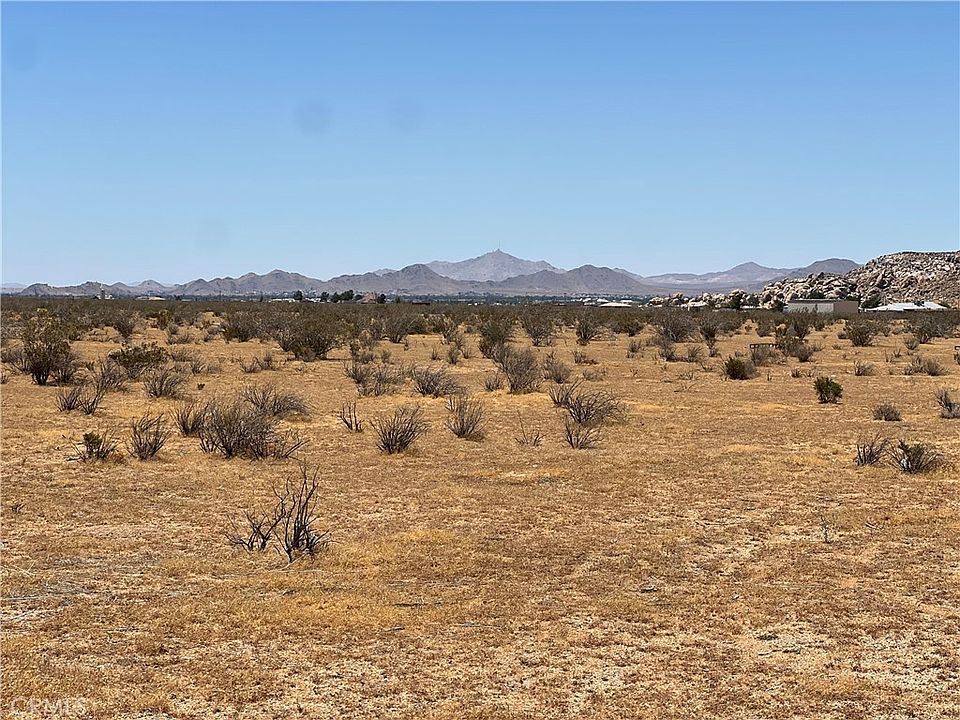 1st image of 5 Del Oro Rd