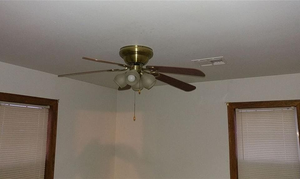 1st image of 4309 SE 41st St