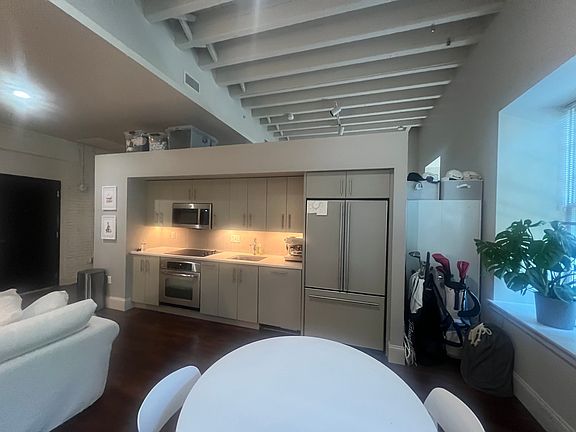 3rd image of 31 3rd Ave #202