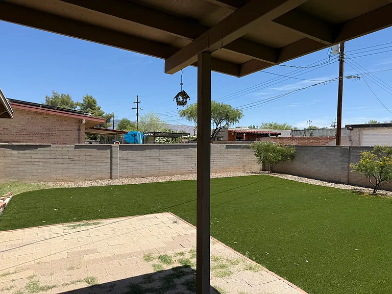 8812 E Shiloh Pl — Photo 35