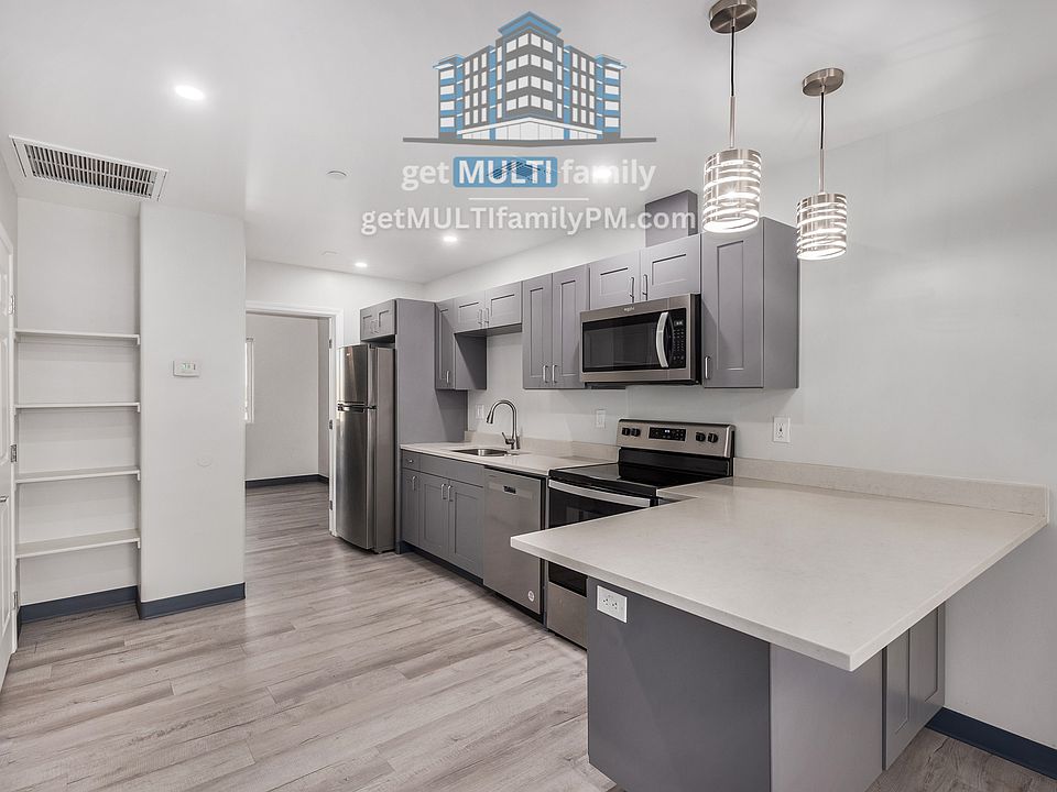 1st image of 23 E Illini St #201