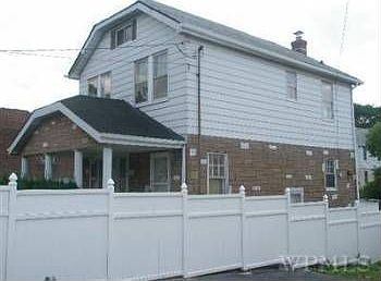 1st image of 1549 Dwight Pl