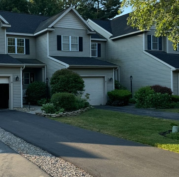 1st image of 31 Donegal Way