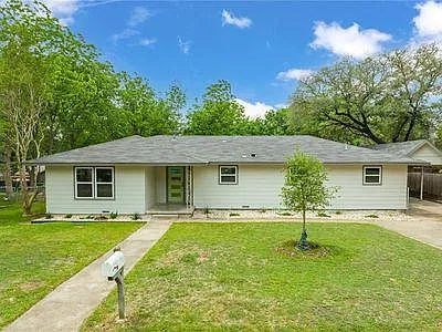 4600 Cedar Mountain Dr — Photo 3