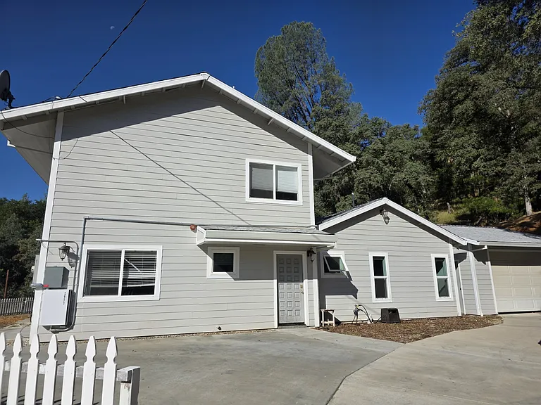 18021 Gamble Ln — Photo 1