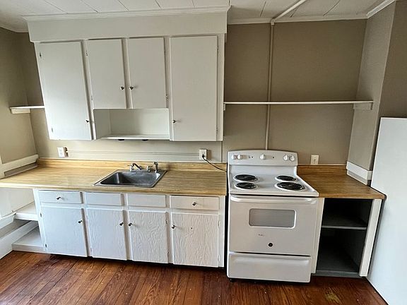 2nd image of 62 Charles St APT 3
