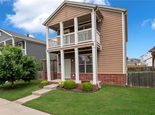 644 N Longfellow Ln, Fayetteville, AR 72704