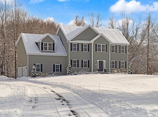 36 Gilchrest St, Lunenburg, MA 01462