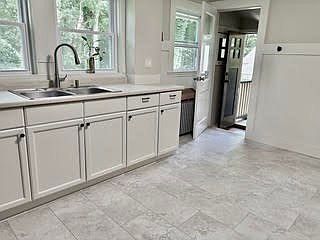 2nd image of 83 Woburn St #83