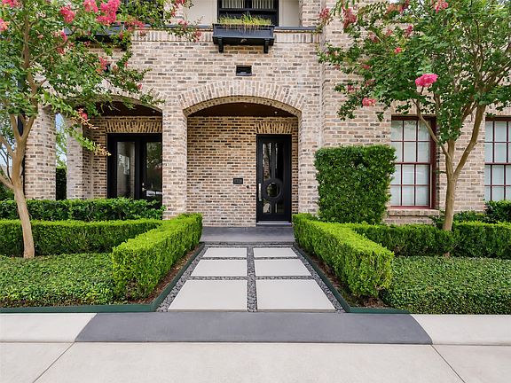 3rd image of 1228 Mosaico Ln