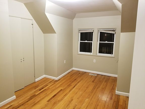 Bed room