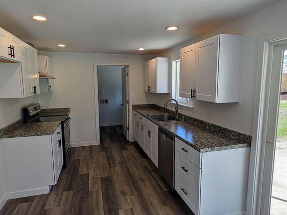 5th image of 8408 Woodbourne Dr SW