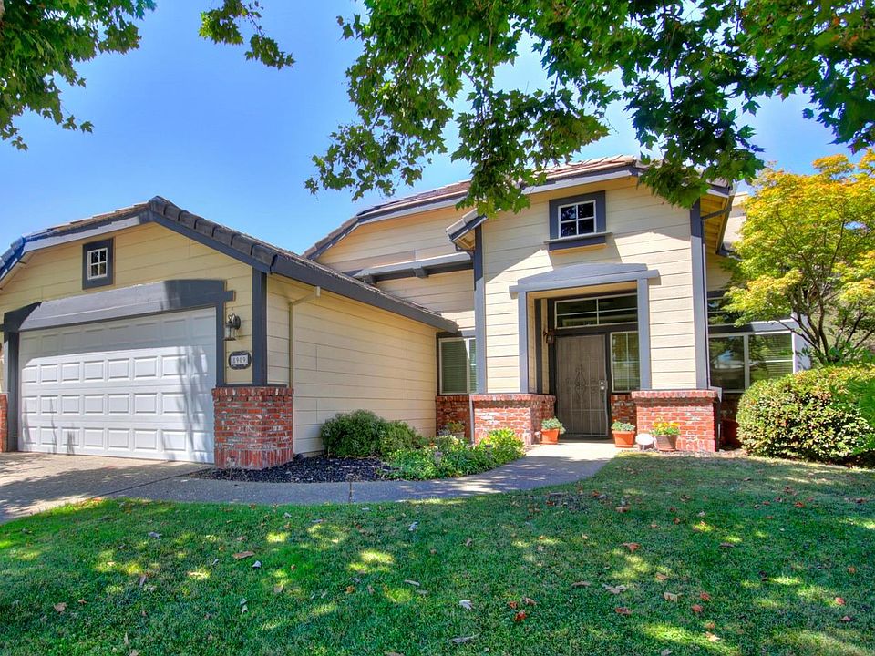 1st image of 8909 Cedarvillage Dr