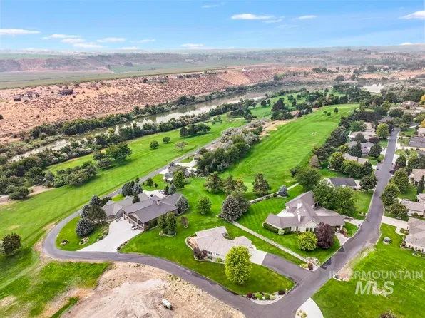 301 Clear Lake Ln, Buhl, ID 83316