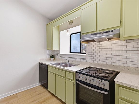 2nd image of 2658 Clara Kee Blvd