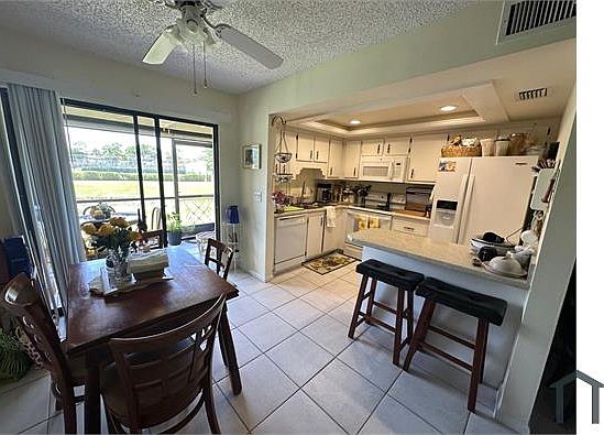 3rd image of 4485 Oak Terrace Dr