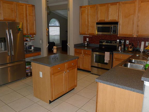 5th image of 11586 Collins Creek Dr