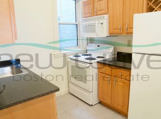 100 Queensberry St APT 5, Boston, MA 02215