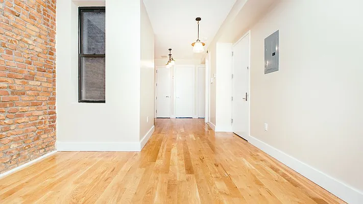 Rented by Nooklyn NYC LLC | media 17