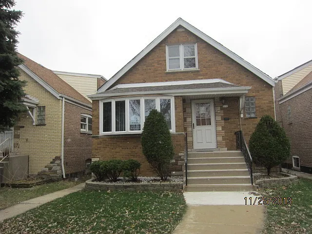 5142 S Springfield Ave photo 1